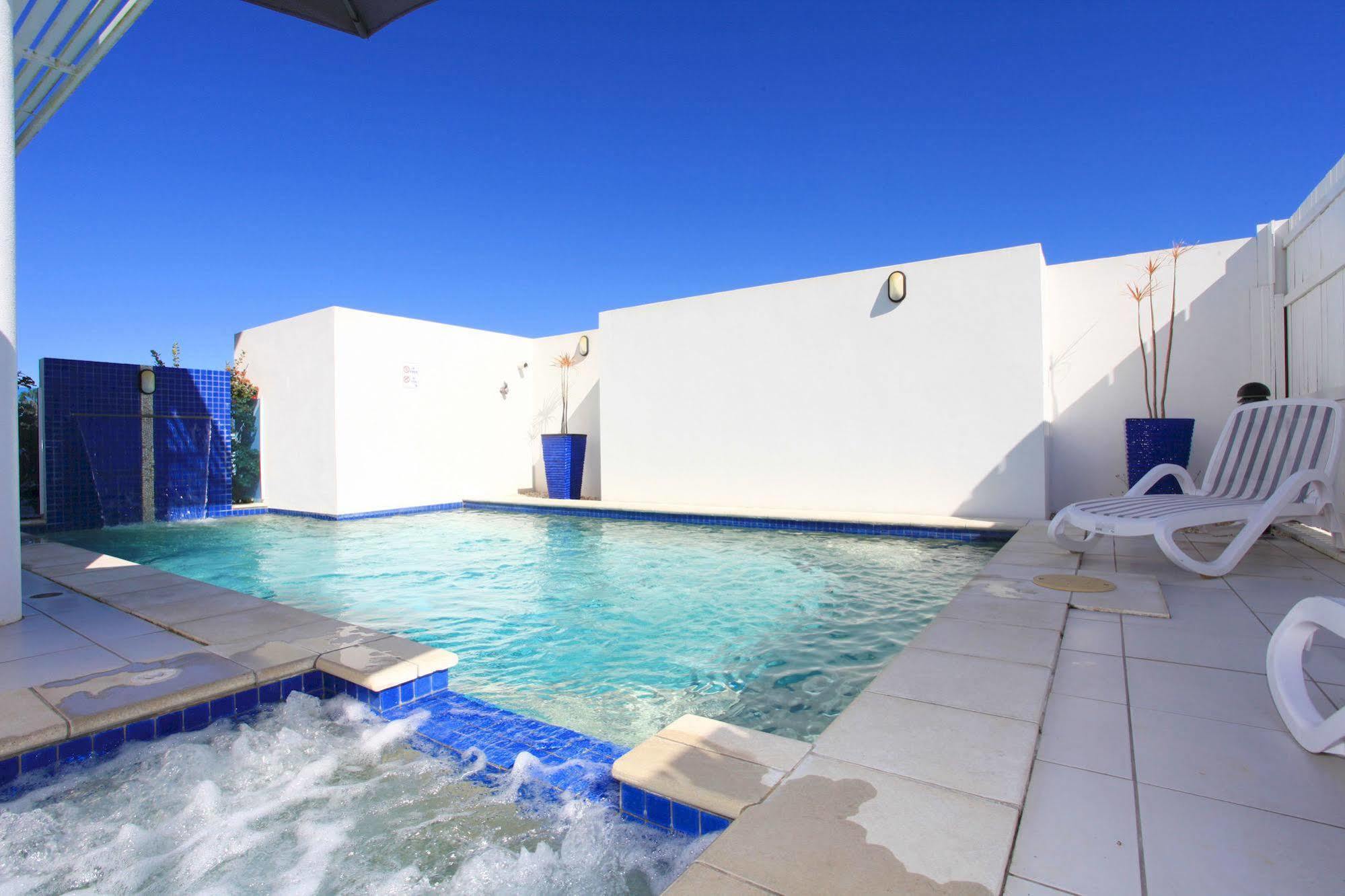 Koola Beach Apartments Bargara Exterior foto